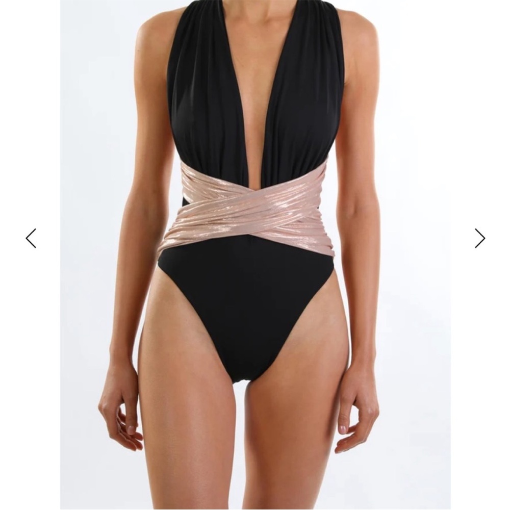 R24 One piece New Tag on